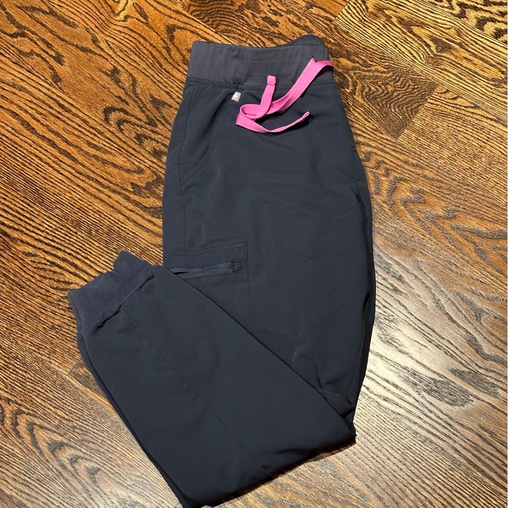 FIGS SCRUB PANTS